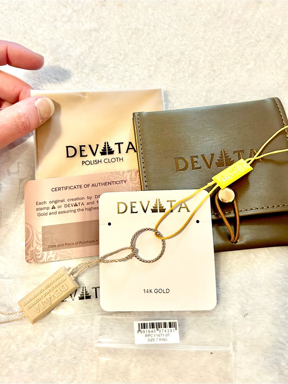 NWT 14K Gold Devata Twist Ring